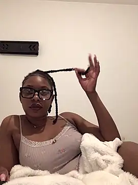 Snapshot of CurvyGoddessXxx chatting on October 3, 10:07 pm CurvyGoddessXxx online show from October 3, 10:07 pm