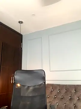 Rose monroee online show from November 12, 7:35 pm