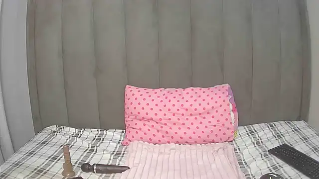 Snapshot of Pretty-C chatting on June 8, 5:24 pm Pretty-C online show from June 8, 5:24 pm