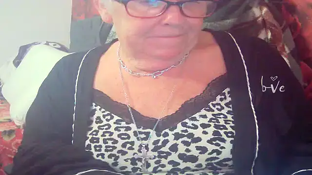 Playful MILF Demi online show from May 14, 11:00 pm