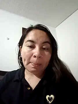 Snapshot of Hatria_Nuu chatting on October 4, 1:36 am Hatria Nuu online show from October 4, 1:36 am