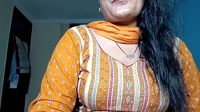 Snapshot of horny_milf_couple chatting on April 20, 5:26 pm horny milf couple online show from April 20, 5:26 pm