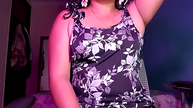 Snapshot of horny_milf_couple chatting on May 11, 7:11 pm horny milf couple online show from May 11, 7:11 pm