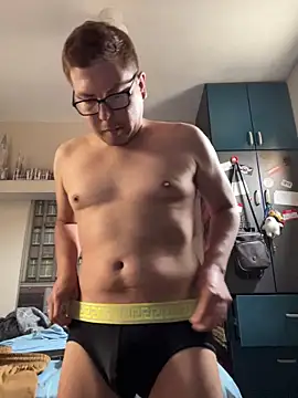 Snapshot of atreusfilho chatting on October 17, 4:31 pm atreusfilho online show from October 17, 4:31 pm