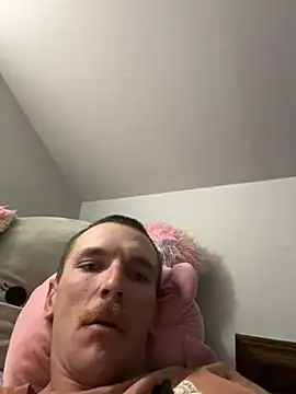 AverageMaleJay online show from October 6, 10:18 pm