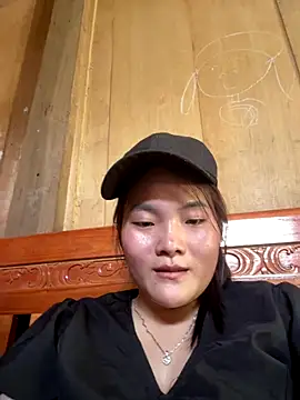 Snapshot of Beautiful-light22 chatting on October 4, 4:32 am Beautiful-light22 online show from October 4, 4:32 am