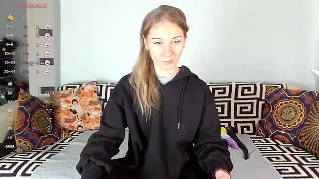 Amalia Mio online show from February 28, 8:26 am