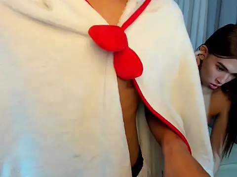 Snapshot of Yourdreamgoddess chatting on January 5, 5:27 pm Yourdreamgoddess online show from January 5, 5:27 pm