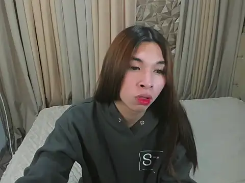 Snapshot of Yourdreamgoddess chatting on April 14, 6:41 am Yourdreamgoddess online show from April 14, 6:41 am