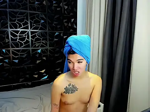 Snapshot of Yourdreamgoddess chatting on May 3, 5:08 pm Yourdreamgoddess online show from May 3, 5:08 pm