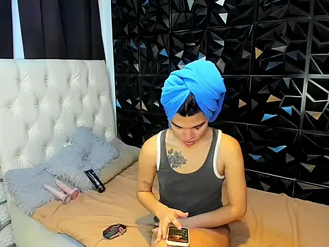 Snapshot of Yourdreamgoddess chatting on May 12, 5:10 pm Yourdreamgoddess online show from May 12, 5:10 pm