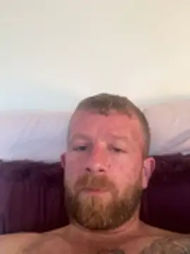 Snapshot of MrandMrsG25xx chatting on February 14, 9:17 am MrandMrsG25xx online show from February 14, 9:17 am