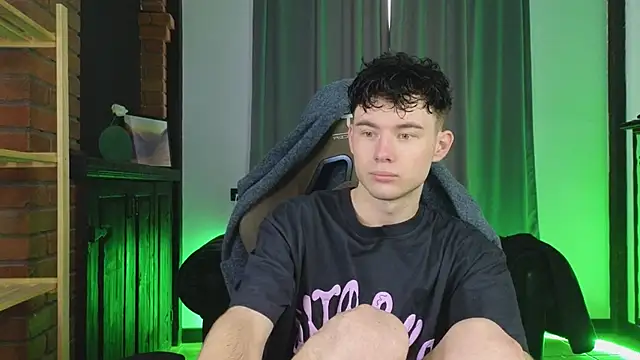 Cute Mike online show from February 22, 5:08 am