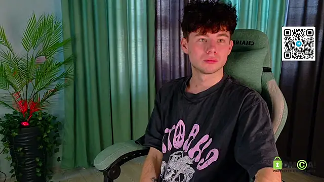 Cute Mike online show from March 25, 3:45 am