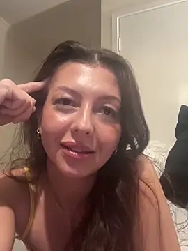 Snapshot of LuluMaexox chatting on October 5, 11:02 pm LuluMaexox online show from October 5, 11:02 pm