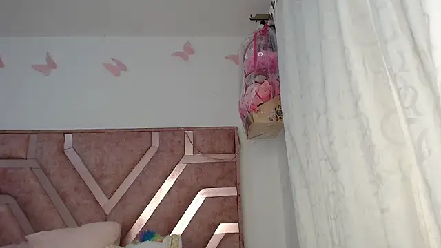 Snapshot of Rose_Baker- chatting on October 18, 4:59 am Rose Baker- online show from October 18, 4:59 am