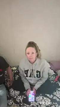 amandatheblondewife online show from December 5, 9:29 am