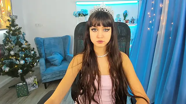 TiffanyYounge online show from December 22, 11:29 am