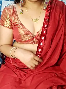 Snapshot of traditional_Jaanvi chatting on February 9, 2:21 pm traditional Jaanvi online show from February 9, 2:21 pm