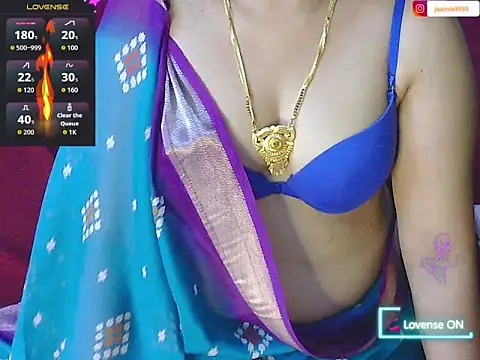 Snapshot of traditional_Jaanvi chatting on April 7, 1:55 pm traditional Jaanvi online show from April 7, 1:55 pm