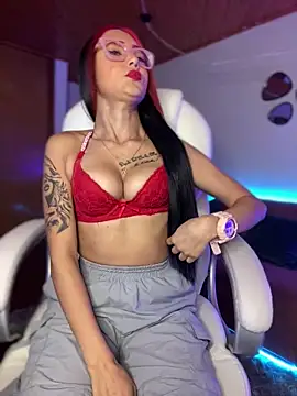 Snapshot of Sofiaa_pink chatting on October 6, 2:58 pm Sofiaa pink online show from October 6, 2:58 pm