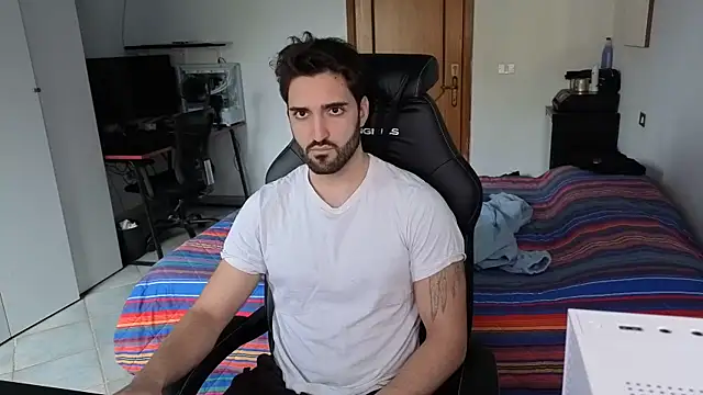 Al3xox02 online show from February 28, 1:01 pm