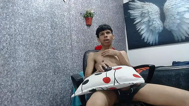 sexyboys cutex18 online show from October 20, 4:13 am