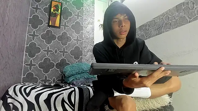 sexyboys cutex18 online show from February 21, 12:44 am