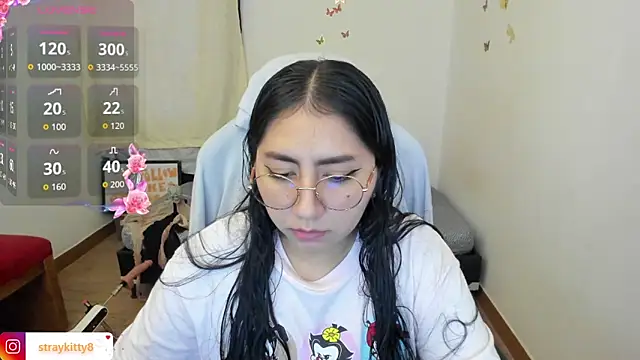 LoveLyy- online show from November 9, 4:49 pm