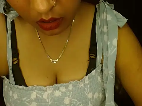 Snapshot of Kittibhabhi-9 chatting on October 8, 5:05 am Kittibhabhi-9 online show from October 8, 5:05 am