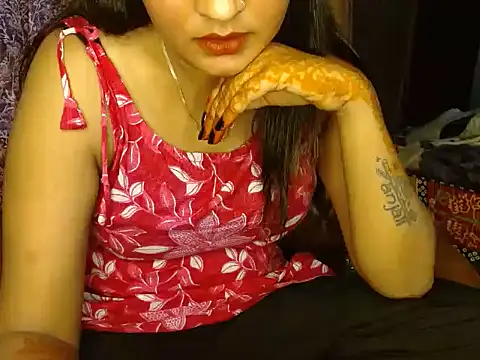 Snapshot of Kittibhabhi-9 chatting on October 10, 7:29 am Kittibhabhi-9 online show from October 10, 7:29 am