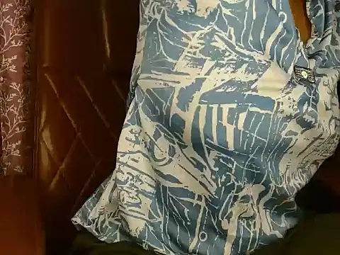 Snapshot of Kittibhabhi-9 chatting on October 24, 9:28 am Kittibhabhi-9 online show from October 24, 9:28 am