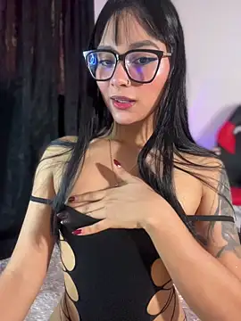 AlannaDollx online show from November 10, 1:54 pm