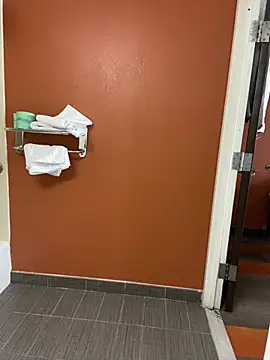 black twbig online show from March 25, 9:10 pm