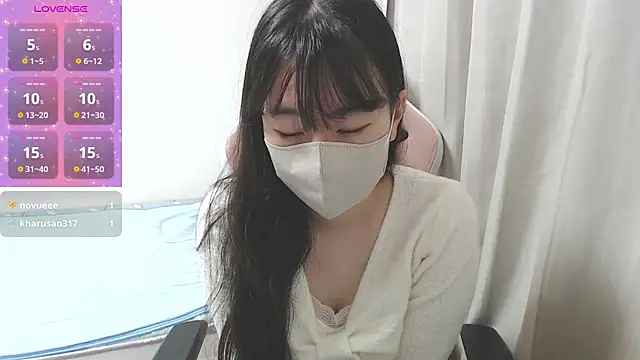 Snapshot of hinako08 chatting on October 16, 2:12 am hinako08 online show from October 16, 2:12 am