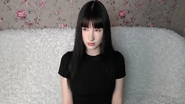 NaemiiBlush online show from May 9, 3:06 pm