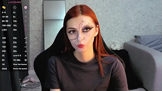 kitti sweett online show from October 31, 6:09 pm