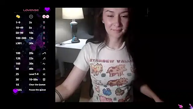 Snapshot of MysticMuse30 chatting on October 6, 10:18 pm MysticMuse30 online show from October 6, 10:18 pm