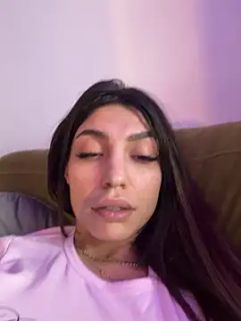 Snapshot of Ashley_luxx chatting on February 8, 11:13 am Ashley luxx online show from February 8, 11:13 am