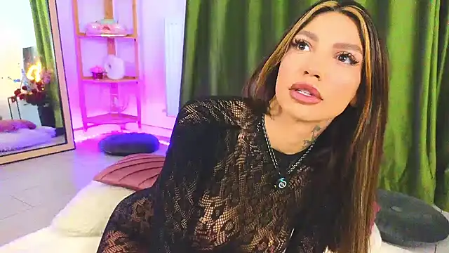 Snapshot of Ashley_luxx chatting on March 13, 6:42 am Ashley luxx online show from March 13, 6:42 am
