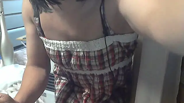 Snapshot of nao4847 chatting on October 8, 11:52 am nao4847 online show from October 8, 11:52 am