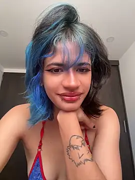 Snapshot of sukulaurens chatting on April 8, 5:13 pm sukulaurens online show from April 8, 5:13 pm