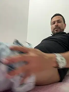 Snapshot of JX7NOVA chatting on February 14, 6:32 am JX7NOVA online show from February 14, 6:32 am