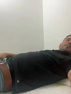 Snapshot of JX7NOVA chatting on March 1, 12:45 am JX7NOVA online show from March 1, 12:45 am