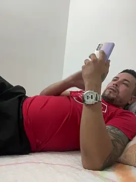 Snapshot of JX7NOVA chatting on March 3, 3:45 am JX7NOVA online show from March 3, 3:45 am