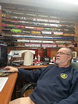 Jcaspen online show from March 25, 1:17 pm