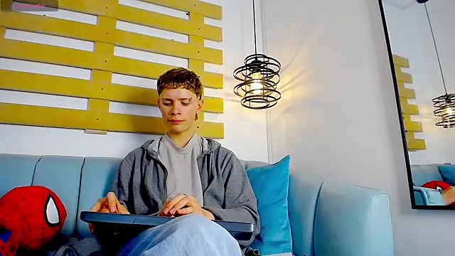 JackFrosst online show from January 8, 1:35 pm