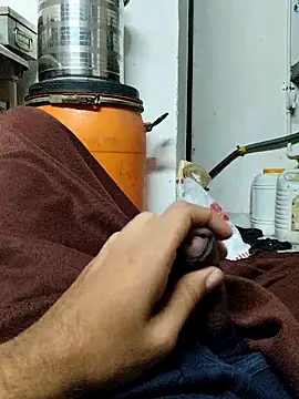 Snapshot of deepti_07 chatting on October 7, 7:05 am deepti 07 online show from October 7, 7:05 am