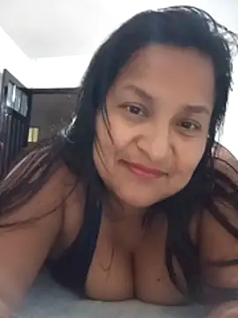 lucia00xx online show from March 2, 12:24 am