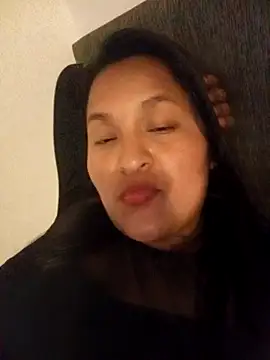 lucia00xx online show from April 5, 2:53 am